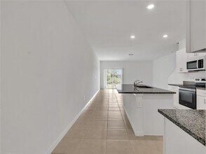 9309 Bonita Mar Dr in Parrish, FL - Building Photo - Building Photo