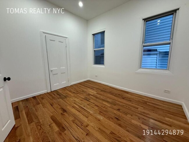 41 Caryl Ave in Yonkers, NY - Building Photo - Building Photo