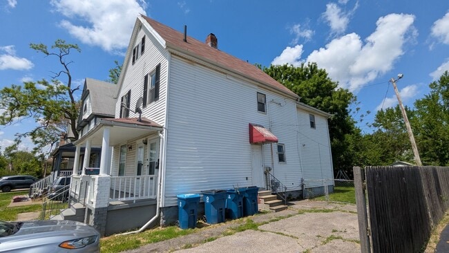 1777 E 31st St in Lorain, OH - Building Photo - Building Photo
