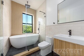 79 Willoughby Ave in Brooklyn, NY - Building Photo - Building Photo