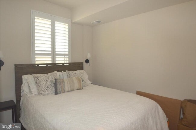 property at 13943 Airfoil Rd