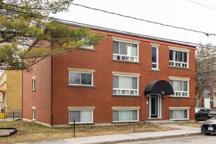 26 St. Charles St in Ottawa, ON - Building Photo