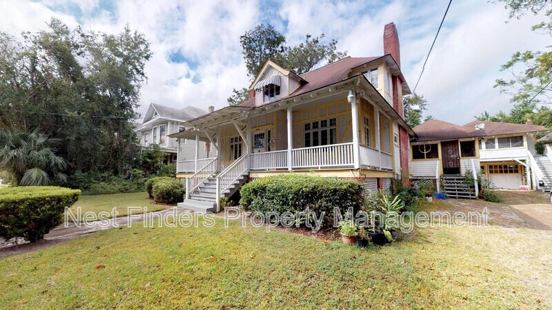2145 Oak St in Jacksonville, FL - Building Photo