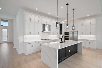 13613 Le Christine Dr in Palm Beach Gardens, FL - Foto de edificio - Building Photo