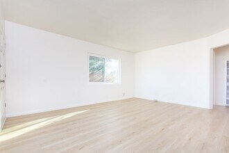 3745-3747 Cherokee Ave in San Diego, CA - Building Photo - Building Photo