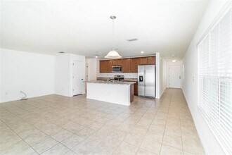 11220 Gold Compass St in Gibsonton, FL - Building Photo - Building Photo