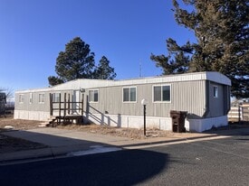 4746 E Skyline Dr in Laramie, WY - Building Photo