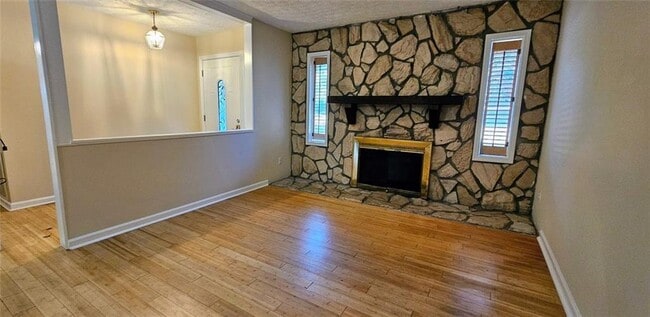 1575 S Ridge Dr in Marietta, GA - Building Photo - Building Photo