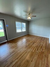 307 E Beaver St in Jenks, OK - Building Photo - Building Photo