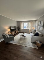 496 Elmwood in Buffalo, NY - Building Photo