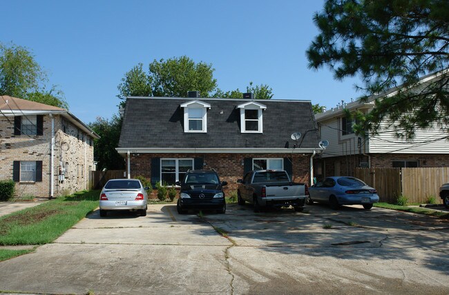 4617 Yale St in Metairie, LA - Building Photo - Building Photo