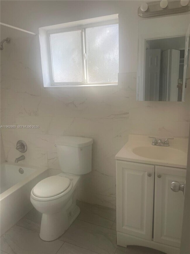 760 NE 122nd St in North Miami, FL - Building Photo - Building Photo