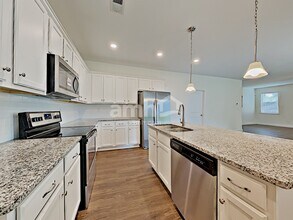 311 Georgia Cir in Loganville, GA - Building Photo - Building Photo