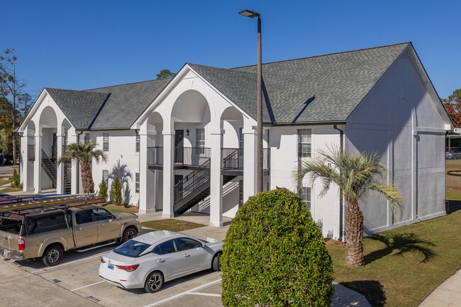 Baytree Vynes in Valdosta, GA - Foto de edificio - Building Photo