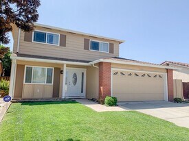 4577 Meadowhurst Ct in San Jose, CA - Building Photo