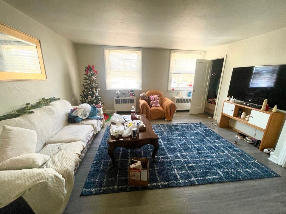 5703 Charles St in Philadelphia, PA - Building Photo