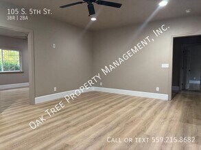 105 S 5th St in Fowler, CA - Building Photo - Building Photo