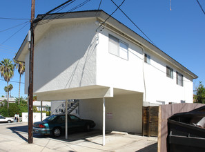 2425 Polk Ave in San Diego, CA - Building Photo - Building Photo