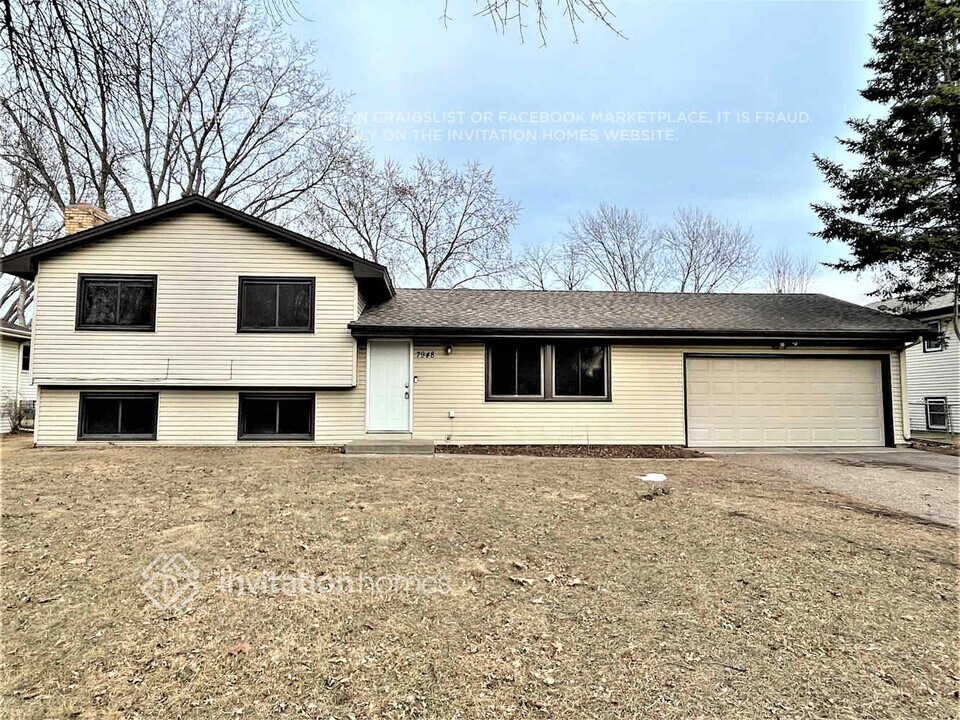 7948 Quail Ave N in Minneapolis, MN - Building Photo