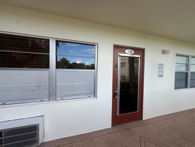 129 Brighton D in Boca Raton, FL - Building Photo - Building Photo