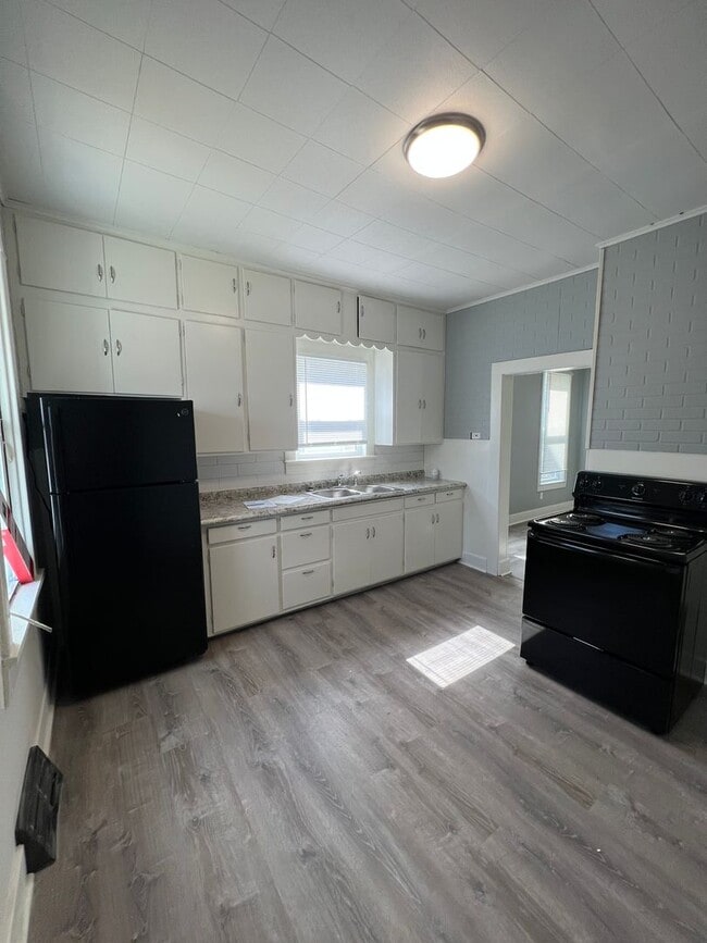 property at 1213-14 1/2 14 1/2 St