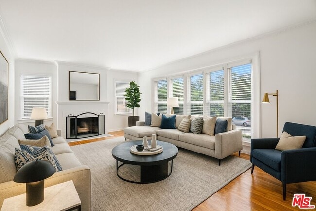 property at 1918 Prosser Ave