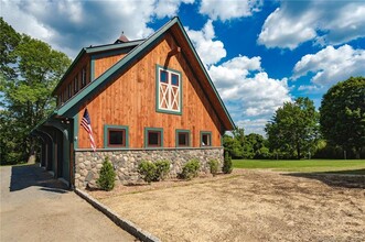 40 Shearer Rd in Washington, CT - Foto de edificio - Building Photo