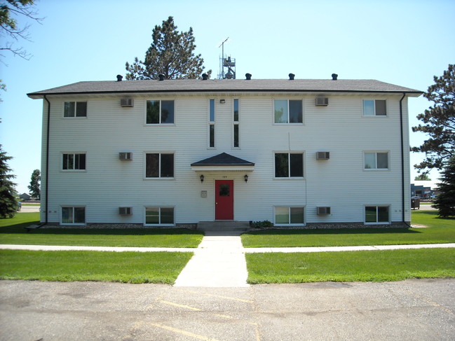 Dakota Village in Aurora, SD - Foto de edificio - Building Photo