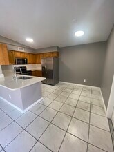 3405 W Sligh Ave in Tampa, FL - Building Photo - Building Photo