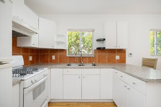 1836 Euclid St, Unit #A in Santa Monica, CA - Building Photo - Building Photo