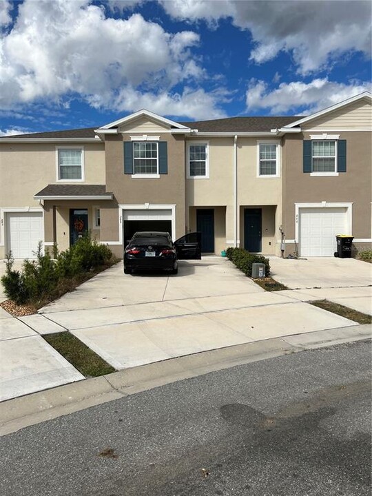 281 Feltrim Reserve Blvd in Davenport, FL - Building Photo