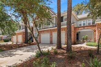 107 S Spiral Vine Cir in Spring, TX - Building Photo - Building Photo