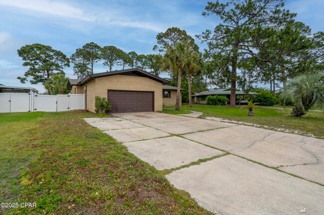 105 Greenwood Dr in Panama City Beach, FL - Building Photo - Building Photo