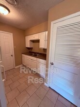 677 N Holmes St in Memphis, TN - Building Photo - Building Photo