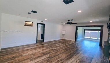 4587 Barrett St in Delray Beach, FL - Building Photo - Building Photo