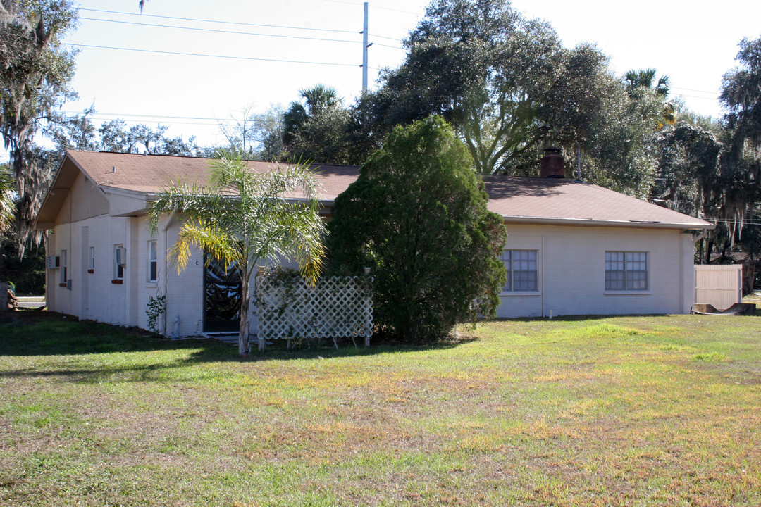 South Kings Estates in Brandon, FL - Building Photo