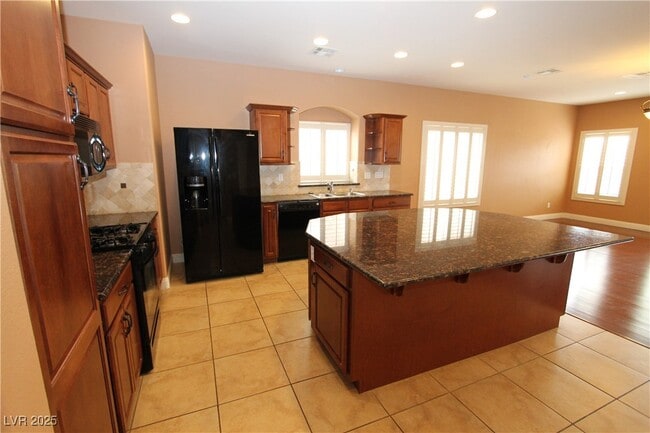 9528 Victory Garden Ave in Las Vegas, NV - Building Photo - Building Photo