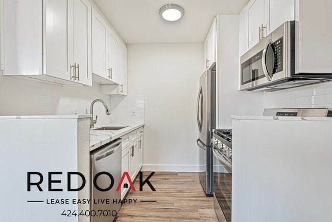 2724 Abbot Kinney Blvd, Unit 101 in Los Angeles, CA - Building Photo - Building Photo