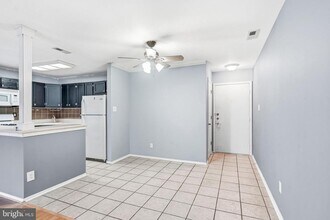 1404 Woodhollow Dr in Evesham, NJ - Building Photo - Building Photo