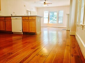 1937 Fairfield Dr, Unit A in Raleigh, NC - Building Photo - Building Photo