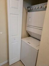 17186 SW 93rd St in Miami, FL - Building Photo - Building Photo