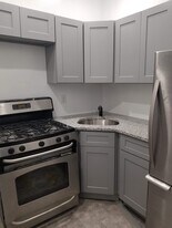 143 Danforth Ave, Unit 1 in Jersey City, NJ - Building Photo