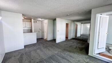 5 Admiral Dr in Emeryville, CA - Building Photo - Building Photo