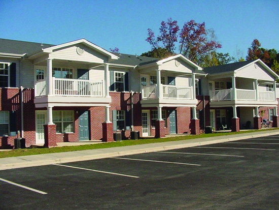 Wesley Park in Anniston, AL - Foto de edificio