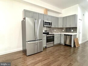 1134 Mt Vernon St in Philadelphia, PA - Building Photo - Building Photo
