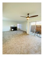 1718 Sinaloa Rd, Unit 119 in Simi Valley, CA - Building Photo - Building Photo
