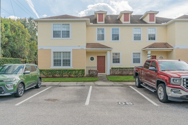 property at 2006 Fiesta Ridge Ct