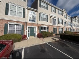 225 Windmill Ct in Phillipsburg, NJ - Building Photo