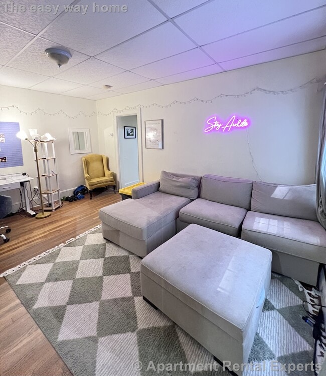 36 College Ave, Unit #5