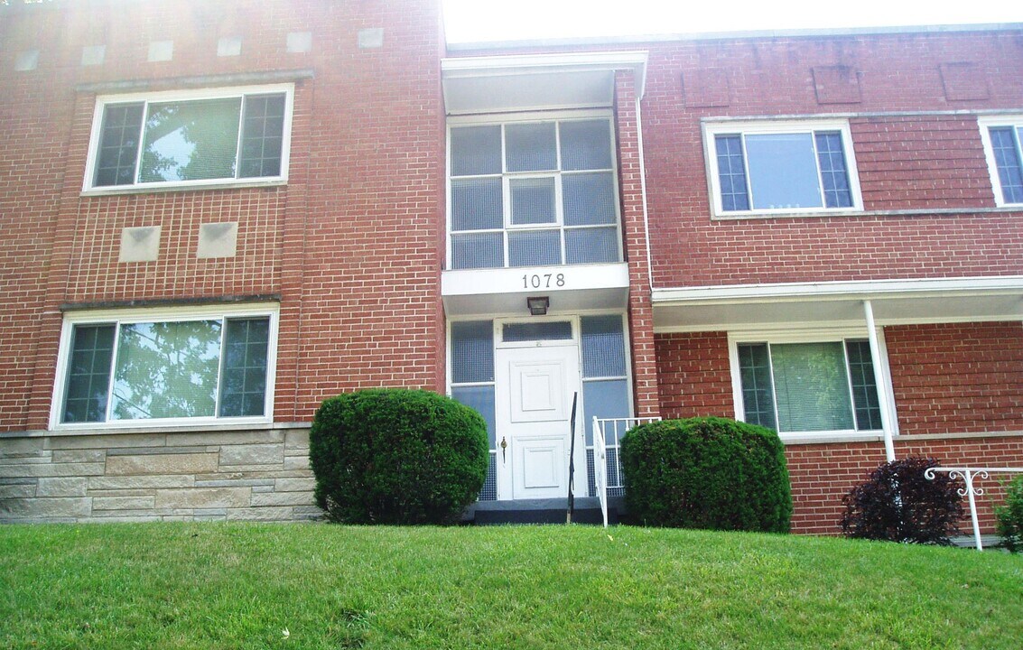 1078 Delta Ave in Cincinnati, OH - Building Photo